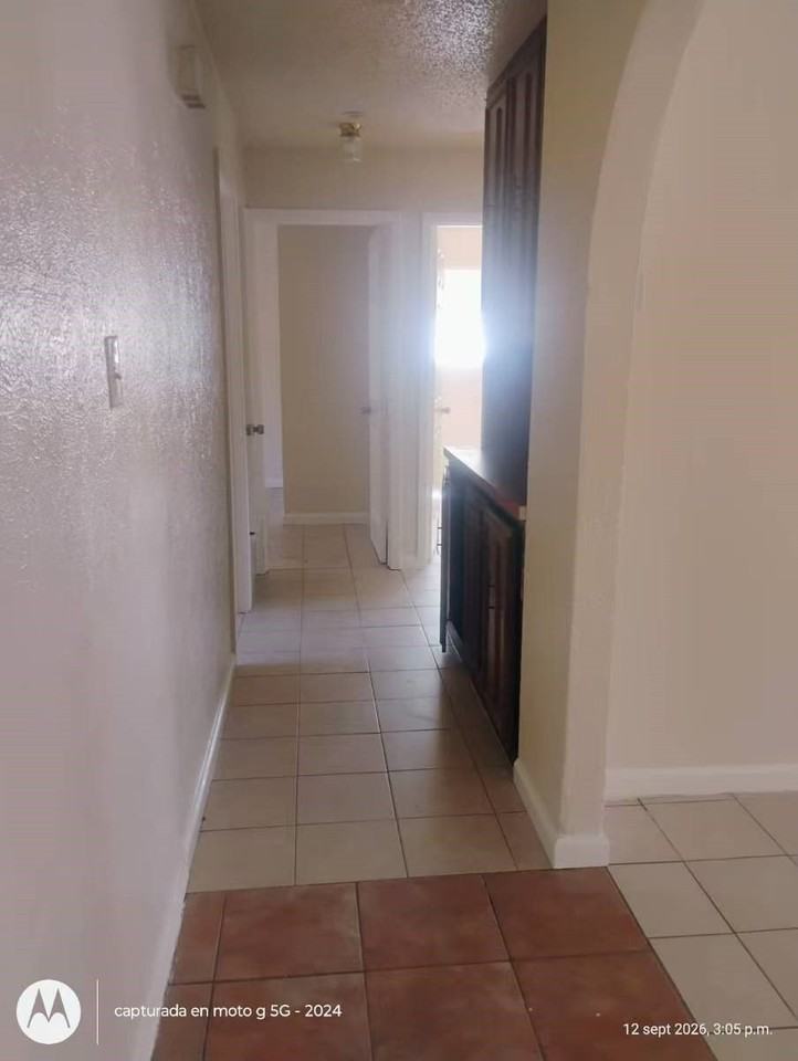 2901 Colonial Dr - Photo 2 of 9