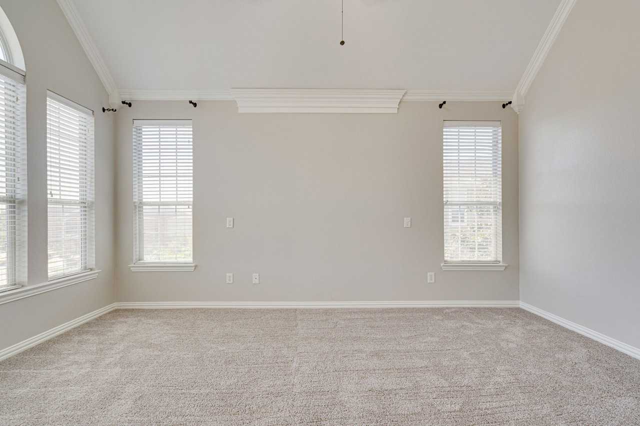 4016 Rome Ct - Photo 5 of 24