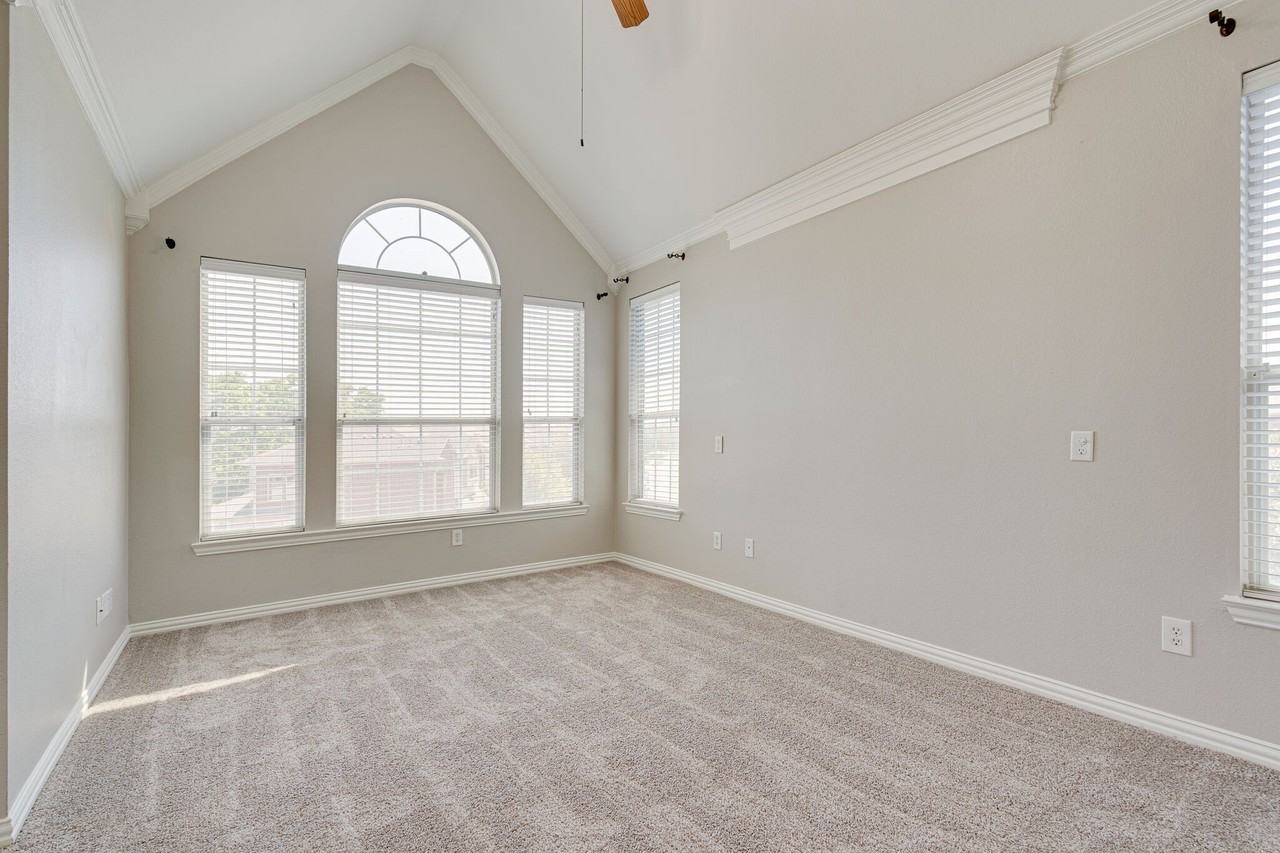 4016 Rome Ct - Photo 6 of 24