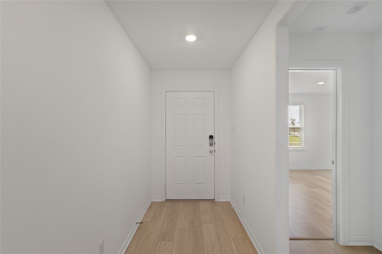 1305 Panela Rd - Photo 2 of 14