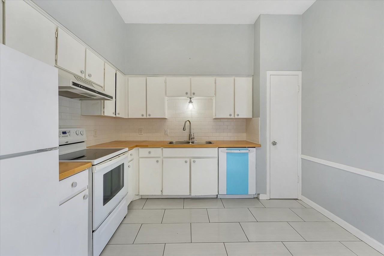 10438 High Hollows Dr #245 - Photo 7 of 14