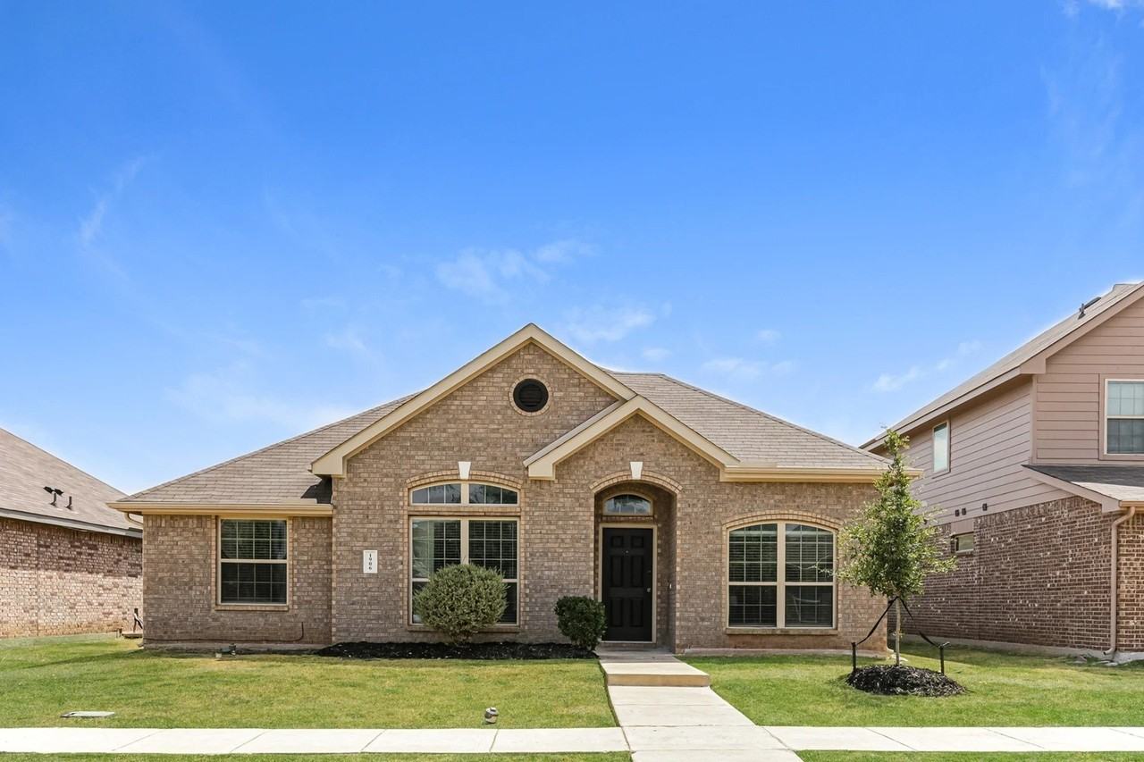 1906 Jasmine Dr