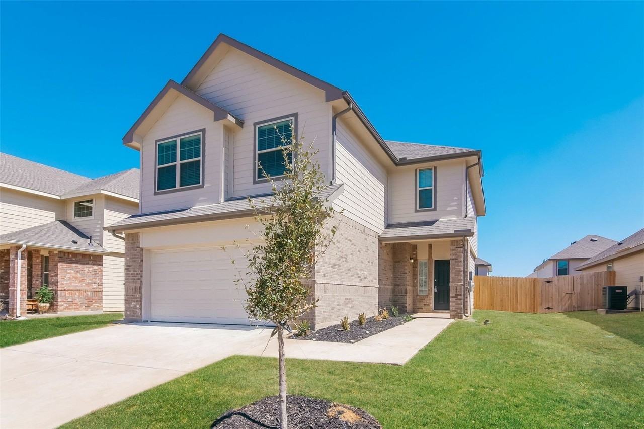 8341 Camellia Tree Ct - Photo 2 of 19