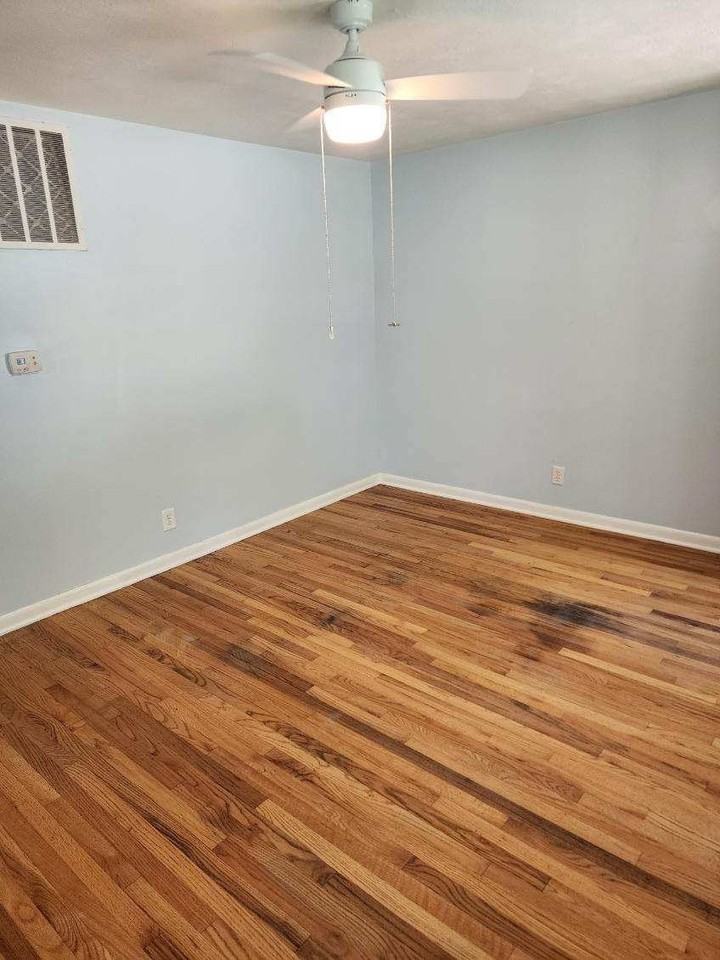124 N 7th St - Photo 2 of 11