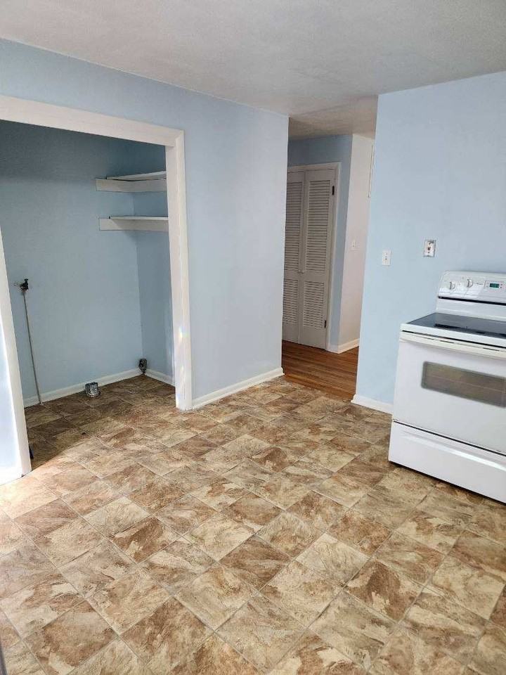 124 N 7th St - Photo 5 of 11