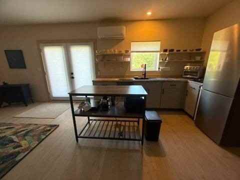 40 Houghtaling Rd - Photo 4 of 21