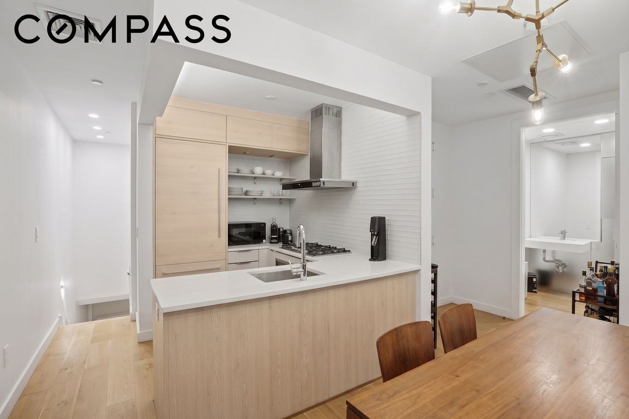 310 W 114th St #3 - Photo 4 of 13