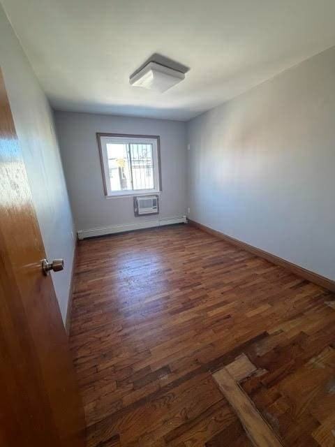 2344 Powell Ave #2 - Photo 4 of 20