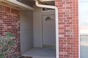 1010 Melisa Dr - Photo 3 of 30