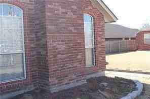 1010 Melisa Dr - Photo 4 of 30