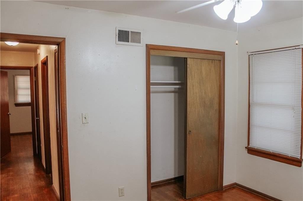 714 Elmwood Dr - Photo 5 of 11