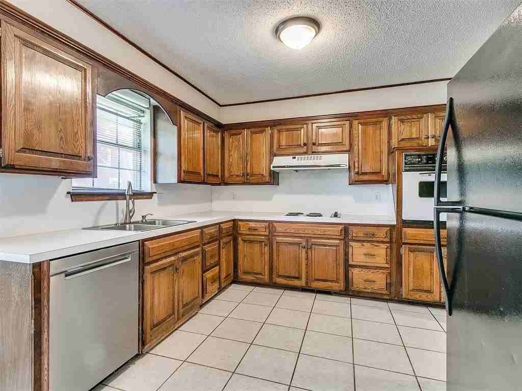 2608 Linden Ave - Photo 7 of 23