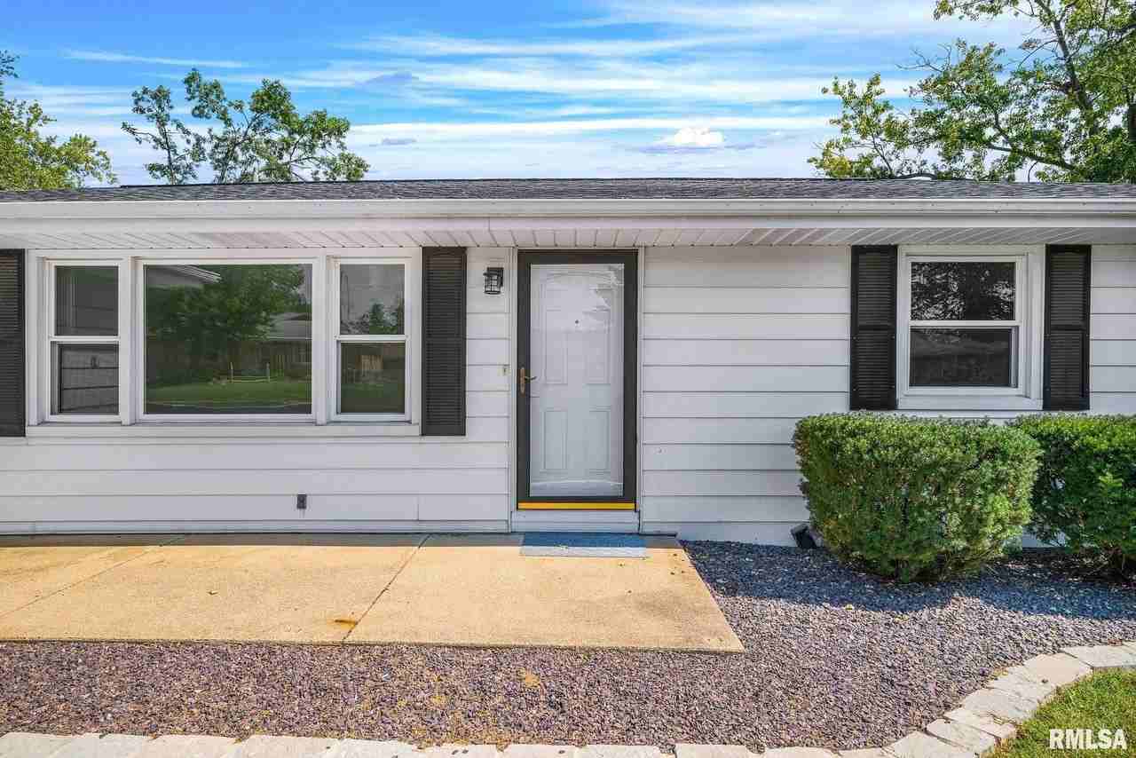 3422 N Rockwood Rd - Photo 2 of 36