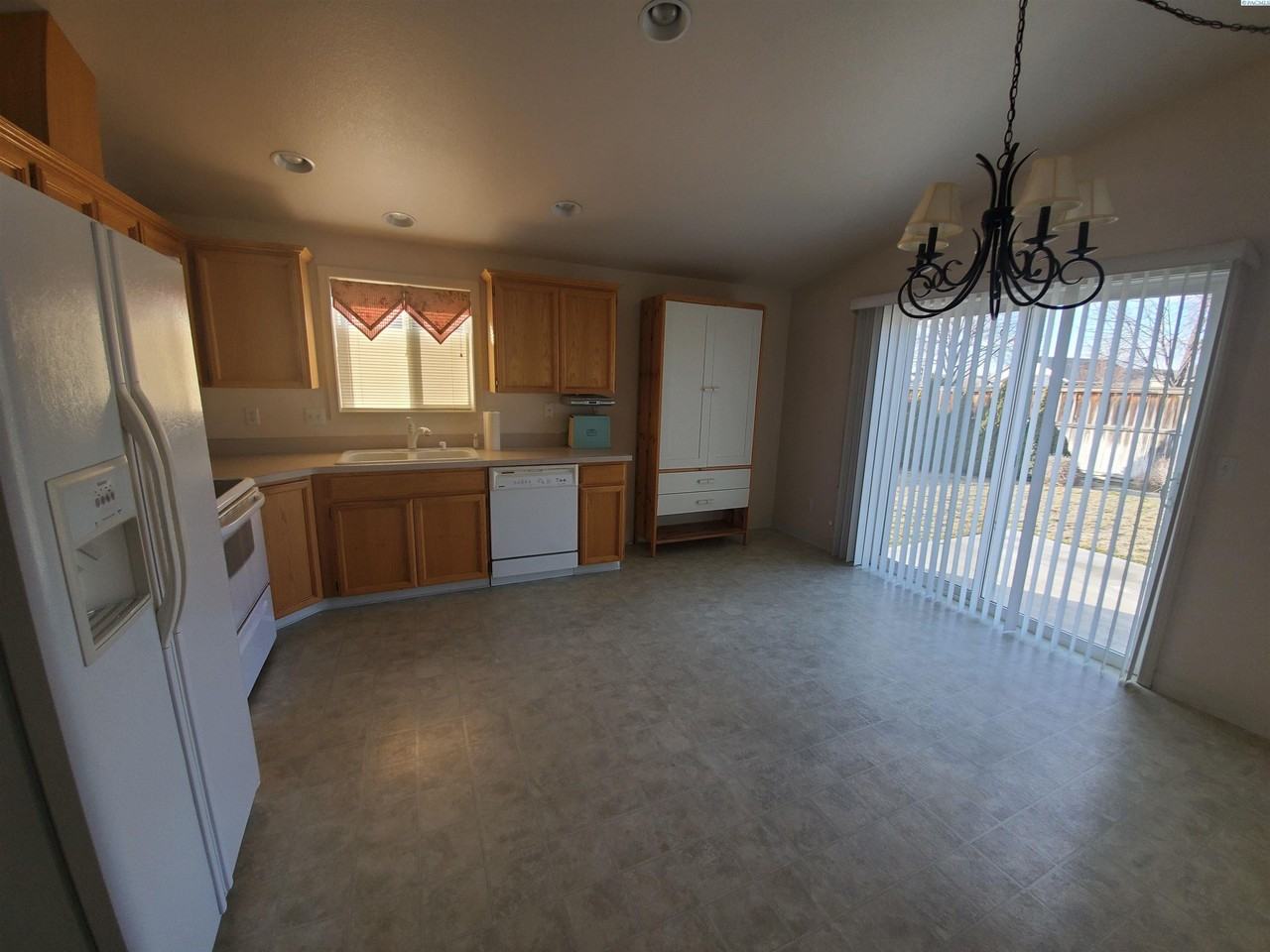 7707 Vendovi Dr - Photo 2 of 11