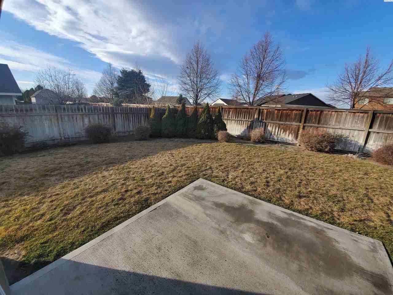 7707 Vendovi Dr - Photo 3 of 11