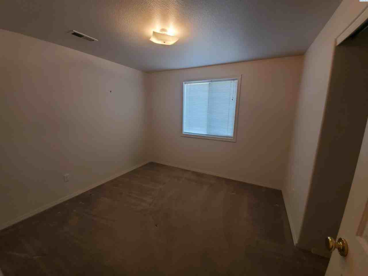 7707 Vendovi Dr - Photo 6 of 11
