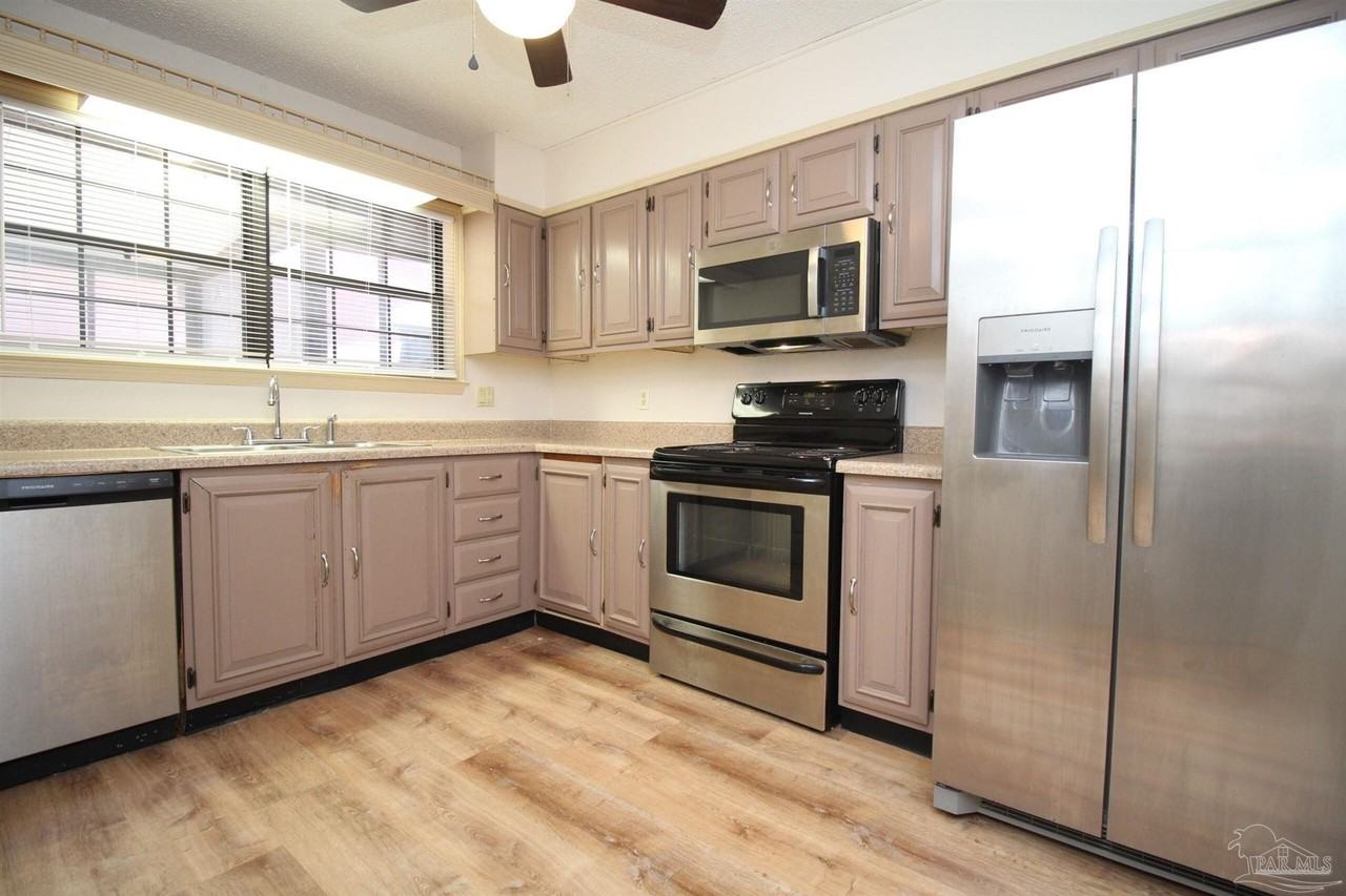 2375 Sugartree Ave - Photo 7 of 22