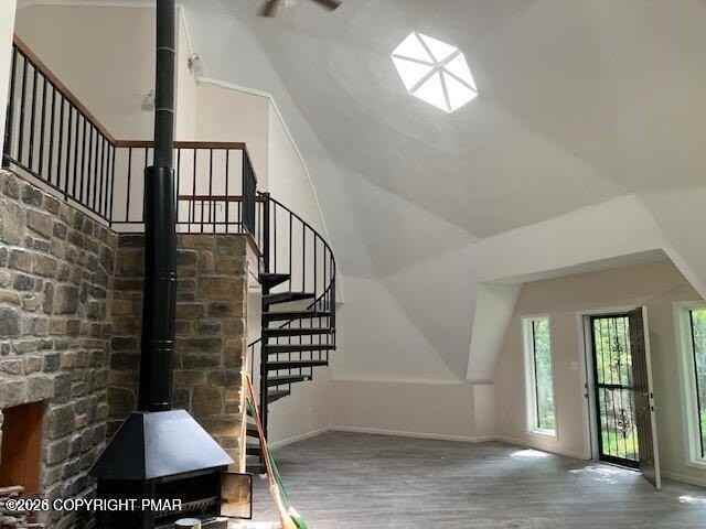 2137 James Way - Photo 2 of 12