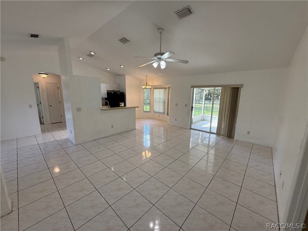 6001 N Buckland Dr - Photo 2 of 31