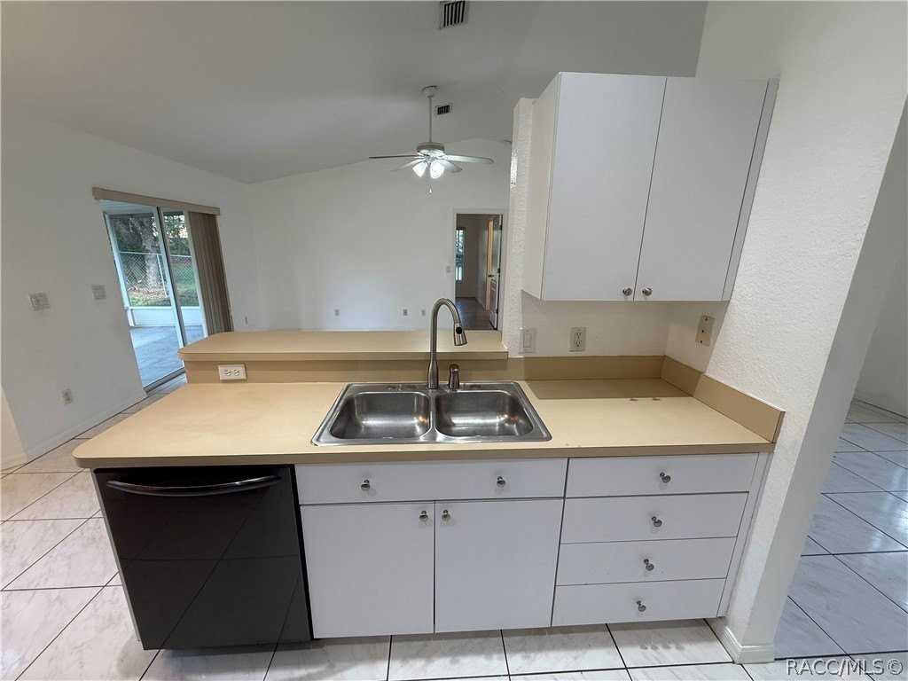 6001 N Buckland Dr - Photo 7 of 31