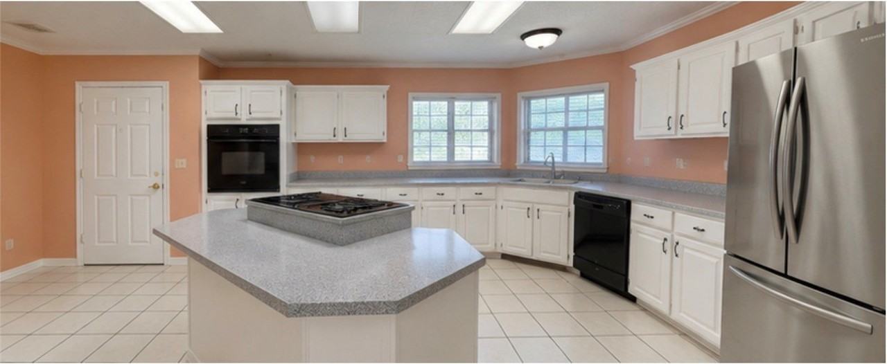 502 Seagull Dr - Photo 3 of 10