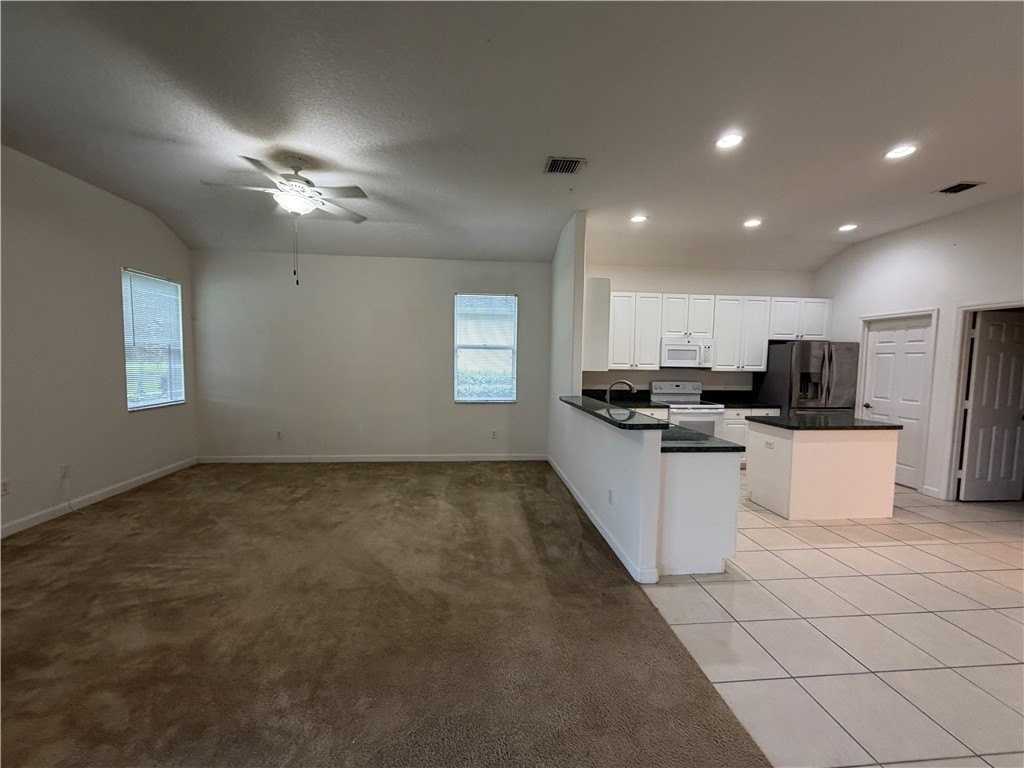 3205 Brookfield Dr - Photo 6 of 18