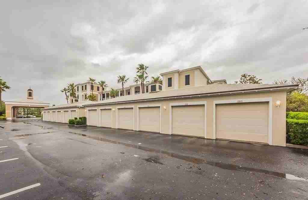 4775 S Harbor Dr #106 - Photo 3 of 30