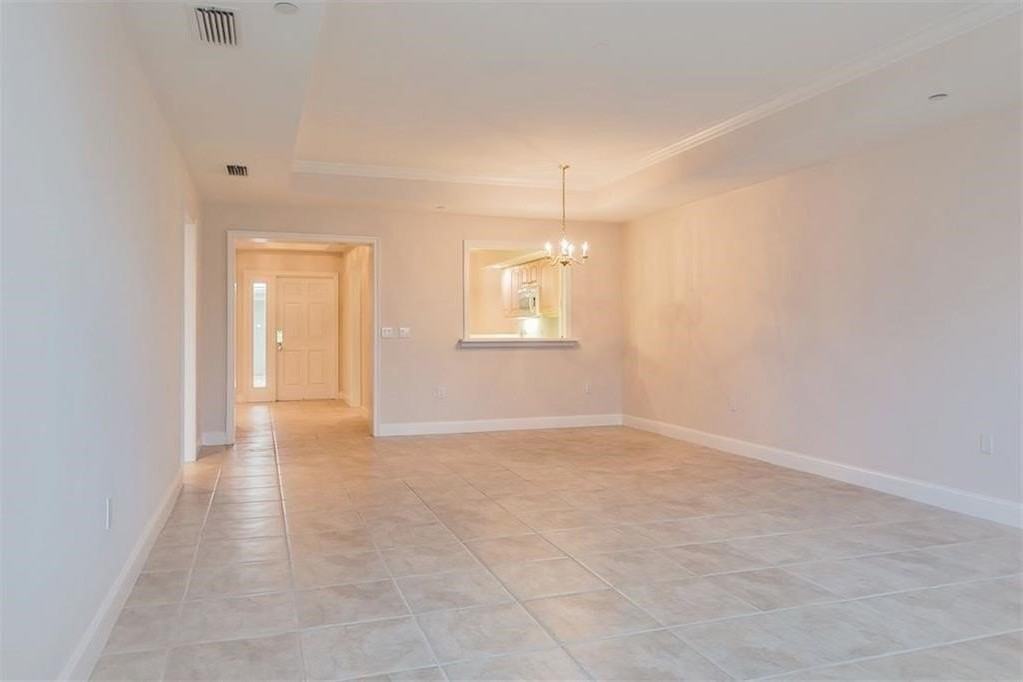 4775 S Harbor Dr #106 - Photo 6 of 30