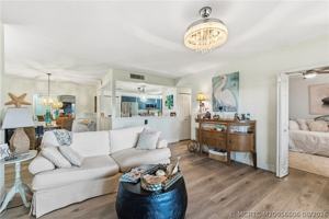 featured image of 250 Se Four Winds Dr #105