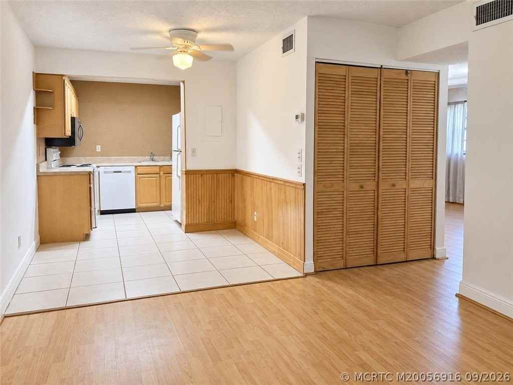 2155 Se Edler Dr - Photo 4 of 17