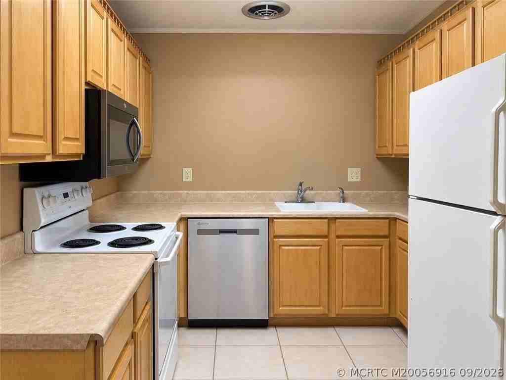 2155 Se Edler Dr - Photo 5 of 17