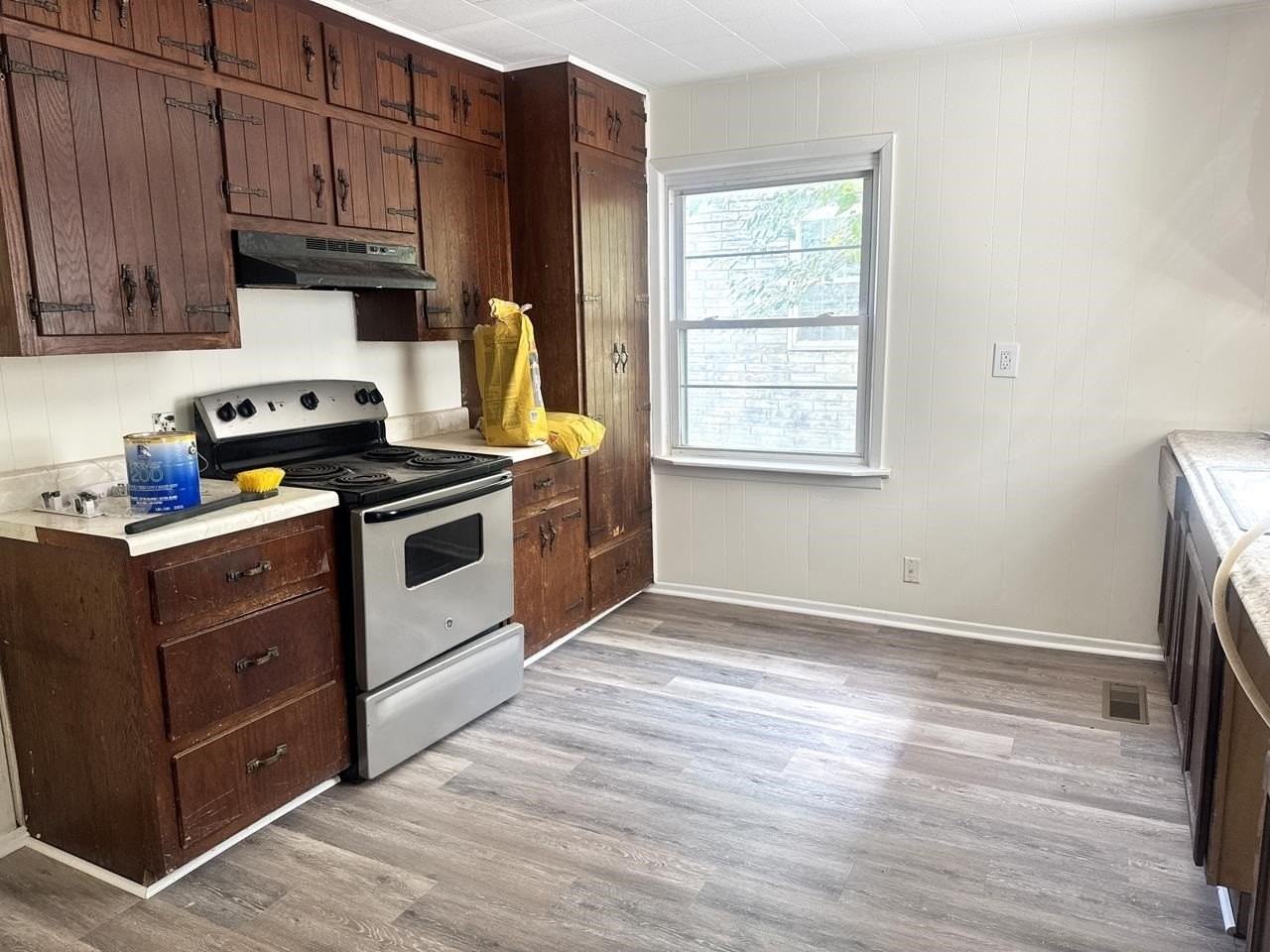 1404 Kenton St - Photo 3 of 12
