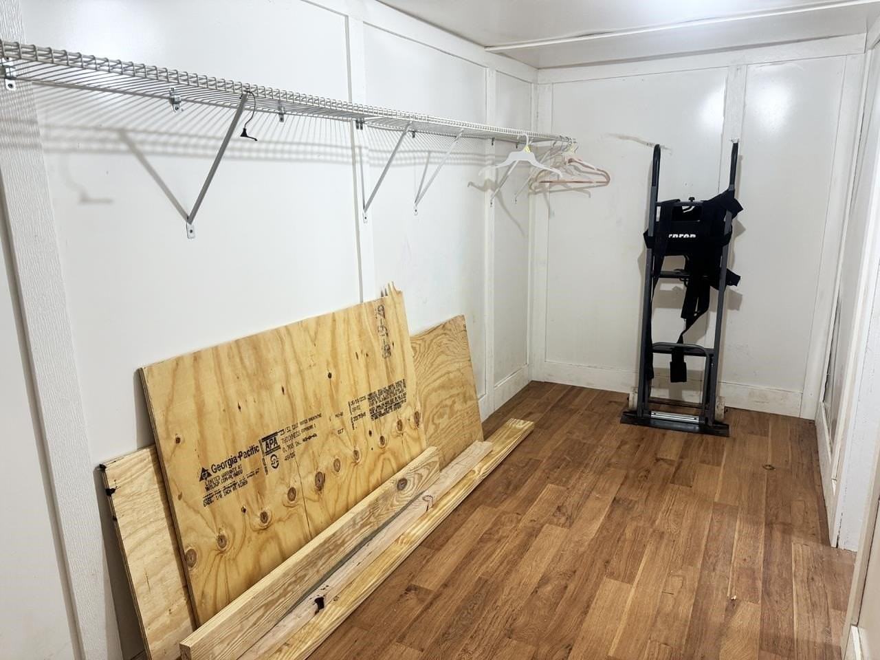 1404 Kenton St - Photo 7 of 12
