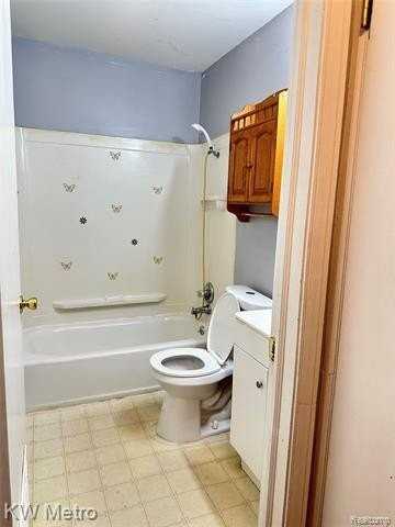 78 Orchard St - Photo 5 of 8