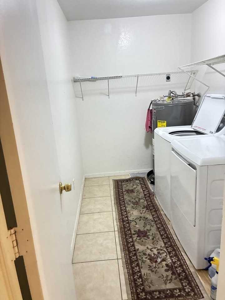 Vannell St - Photo 3 of 15