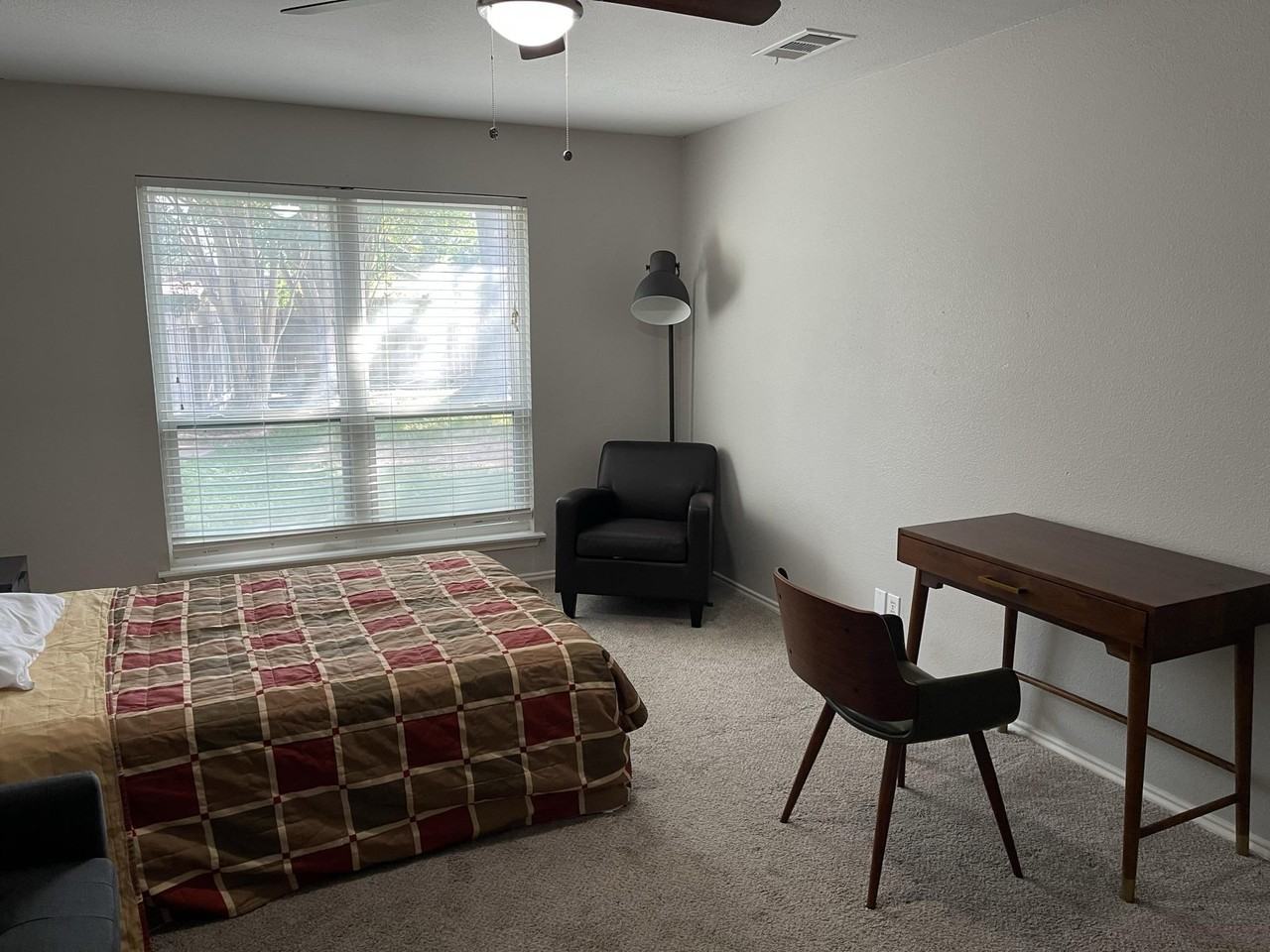 Indian Ridge Dr - Photo 7 of 17