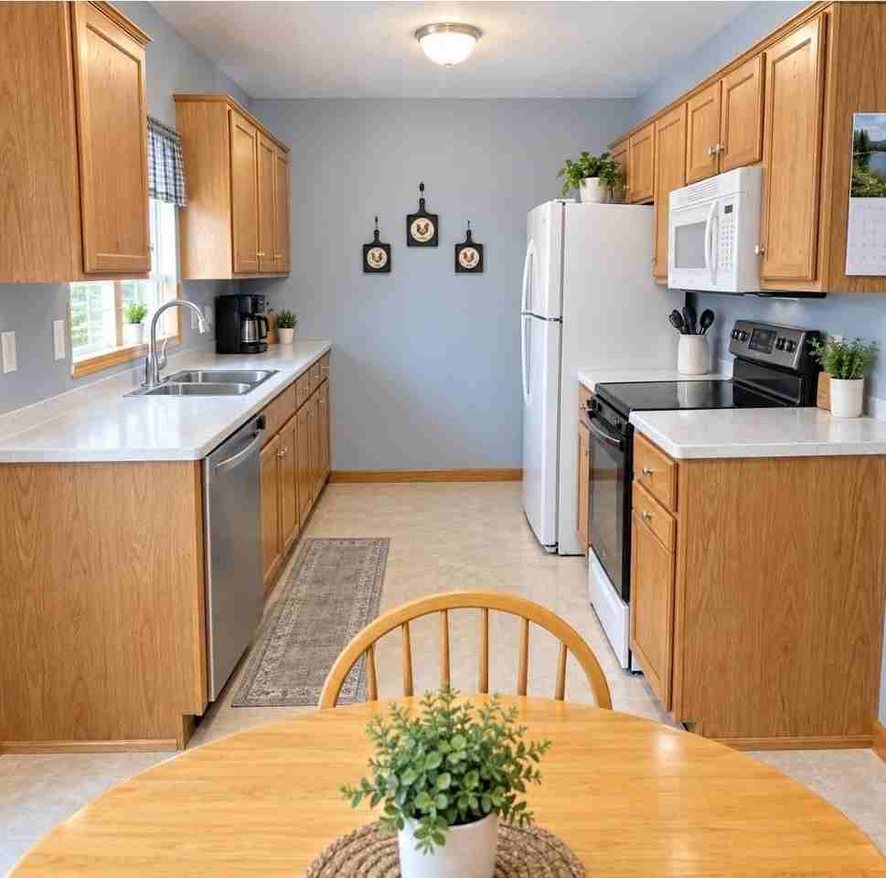 7130 Jorgensen Ln S - Photo 3 of 6
