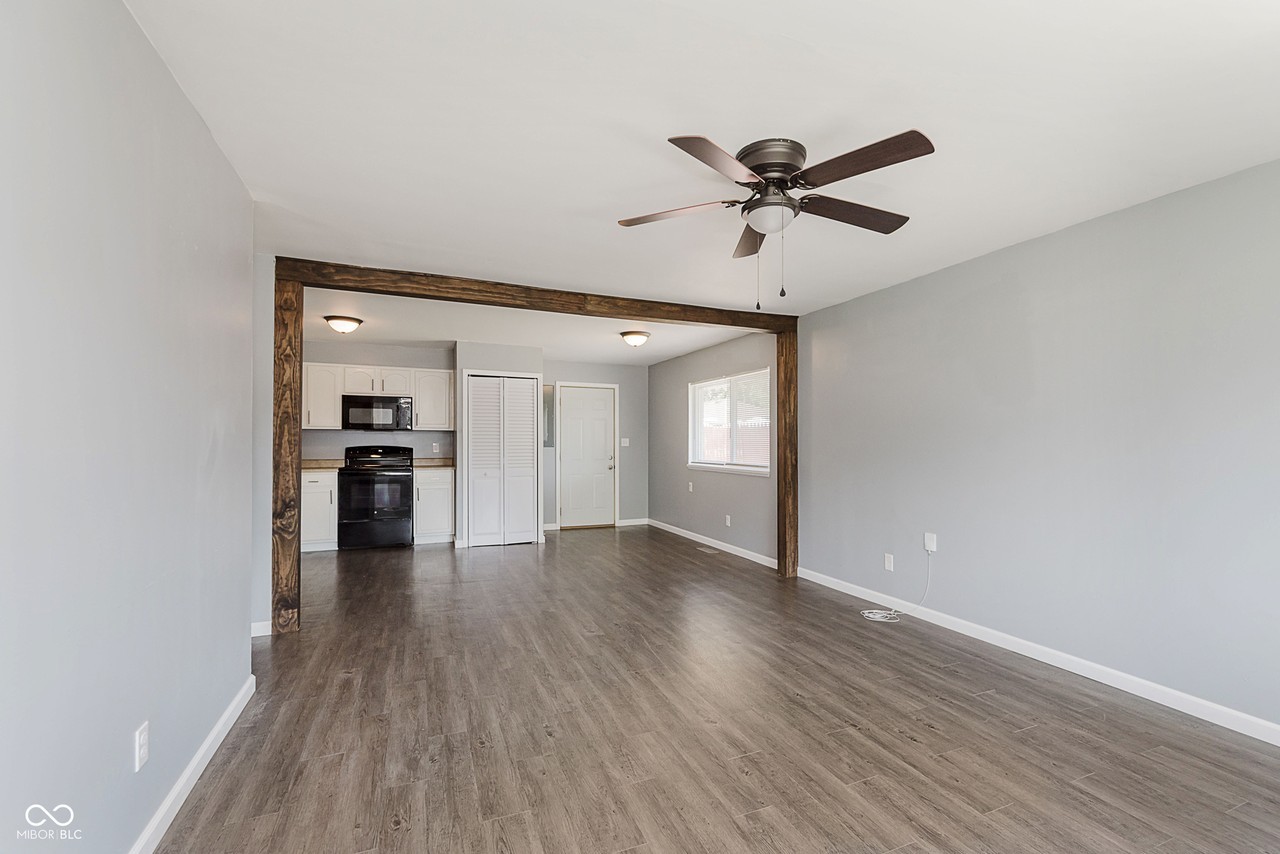 1530 S Drexel Ave - Photo 6 of 21
