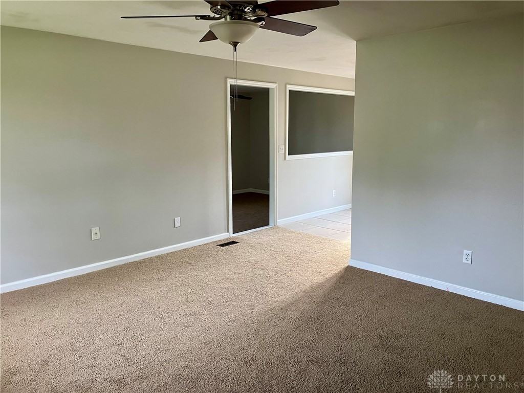 7700 Remmick Ln - Photo 3 of 22