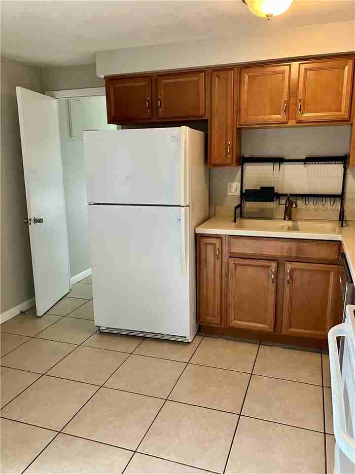 7700 Remmick Ln - Photo 5 of 22