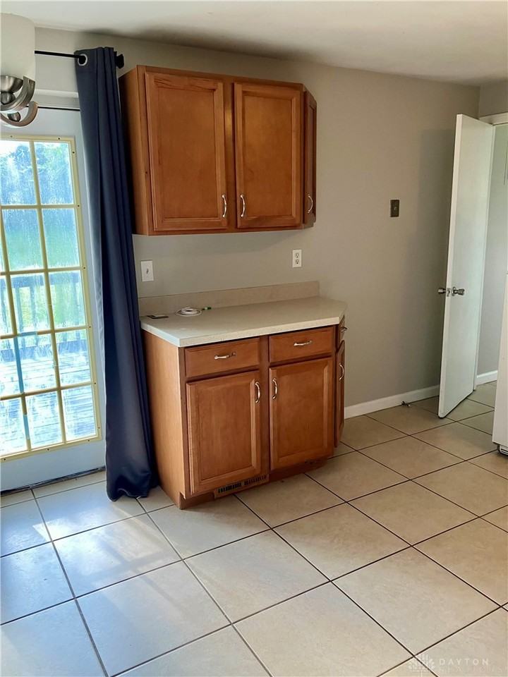 7700 Remmick Ln - Photo 7 of 22