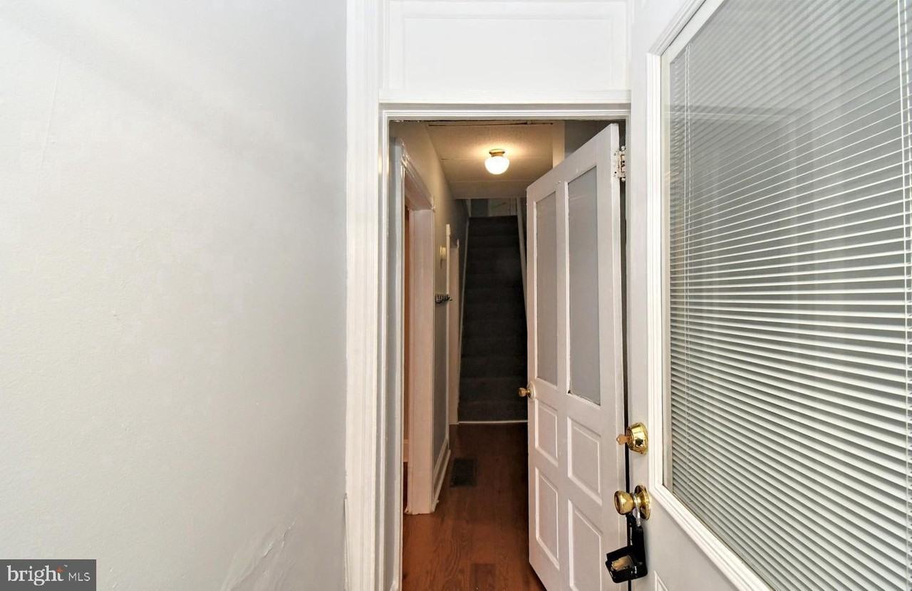 58 Pennsylvania Ave - Photo 3 of 35