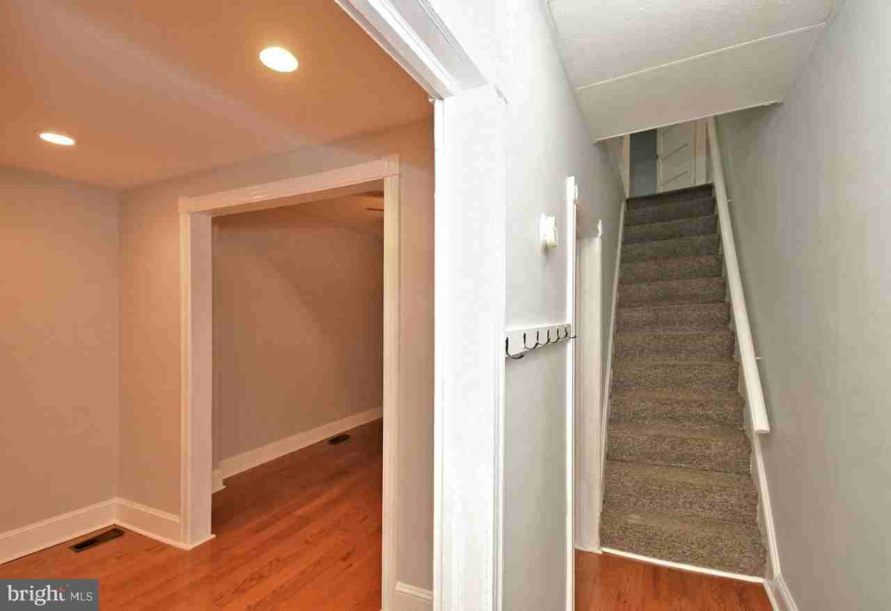 58 Pennsylvania Ave - Photo 4 of 35