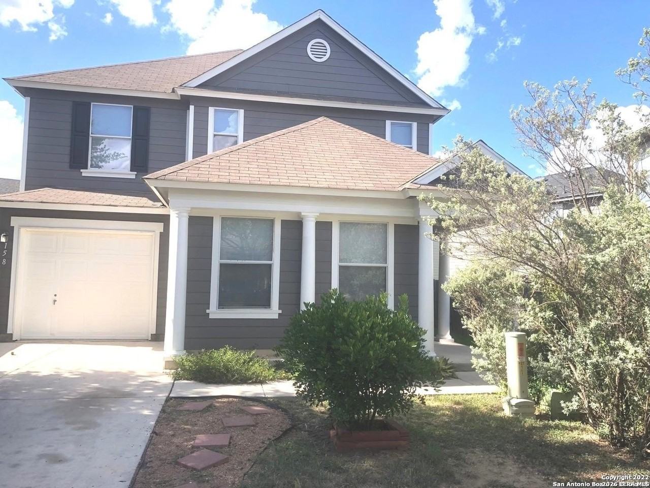 158 Hampton Bnd - Photo 2 of 10