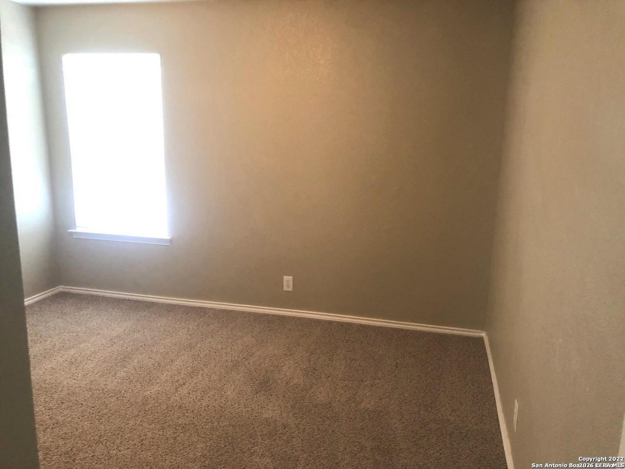 158 Hampton Bnd - Photo 5 of 10