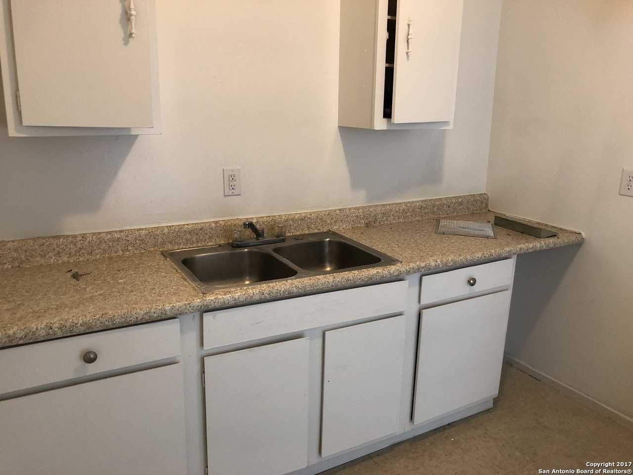 11127 Bel Air Dr #1 - Photo 3 of 5