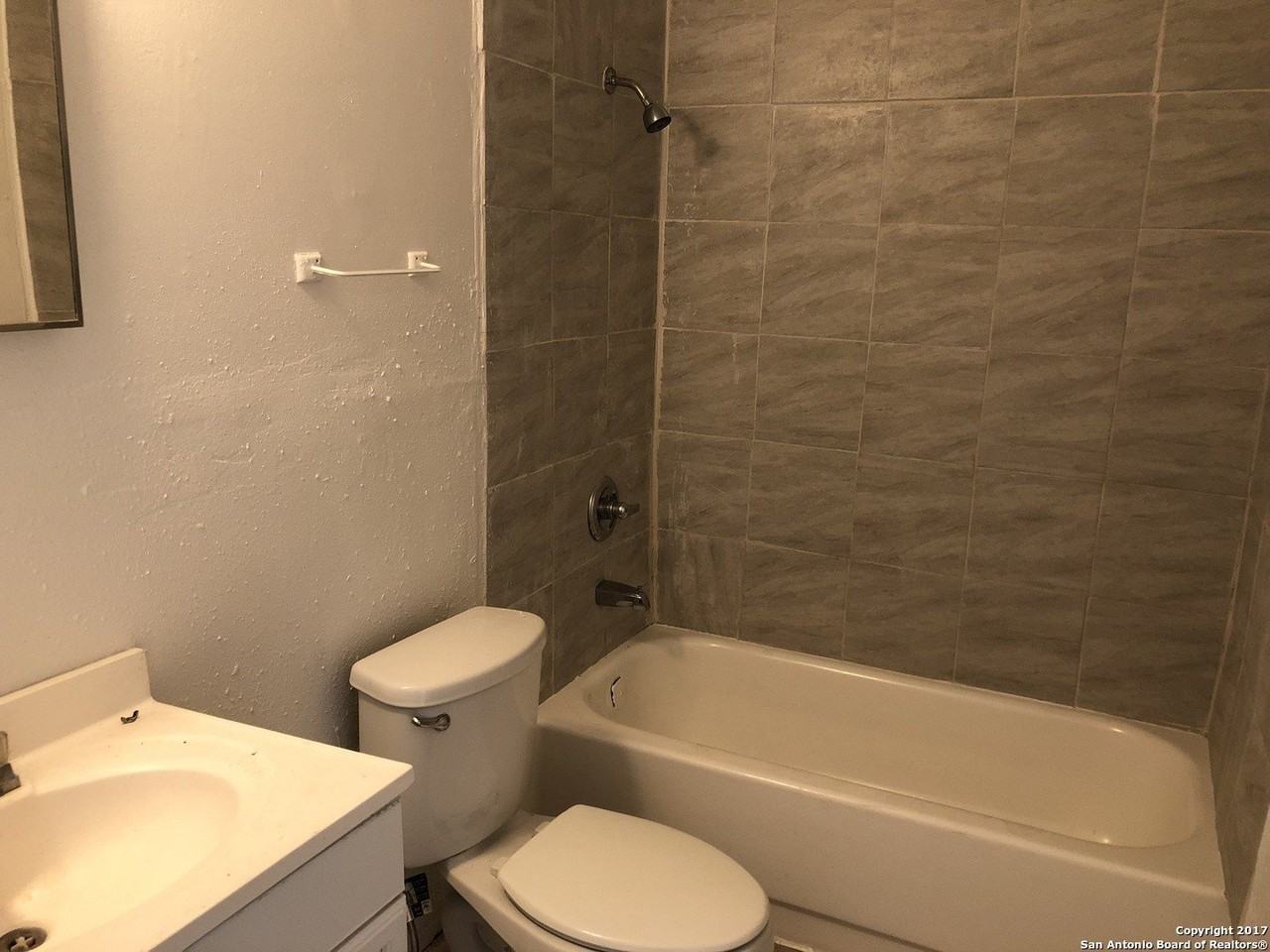 11127 Bel Air Dr #1 - Photo 5 of 5