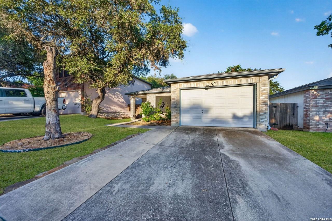 12914 Ocean Glade - Photo 2 of 26