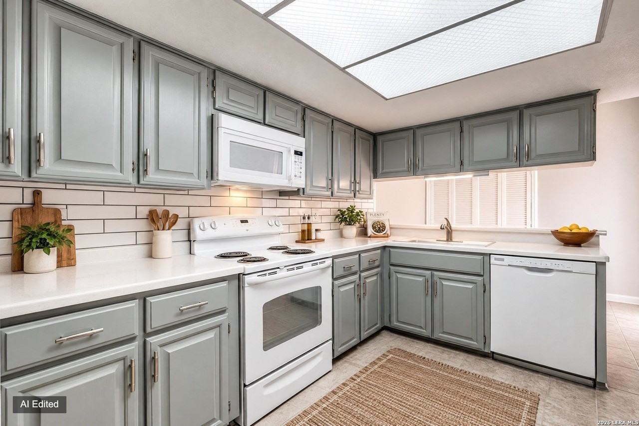 3605 Hidden Dr #A5 - Photo 3 of 15