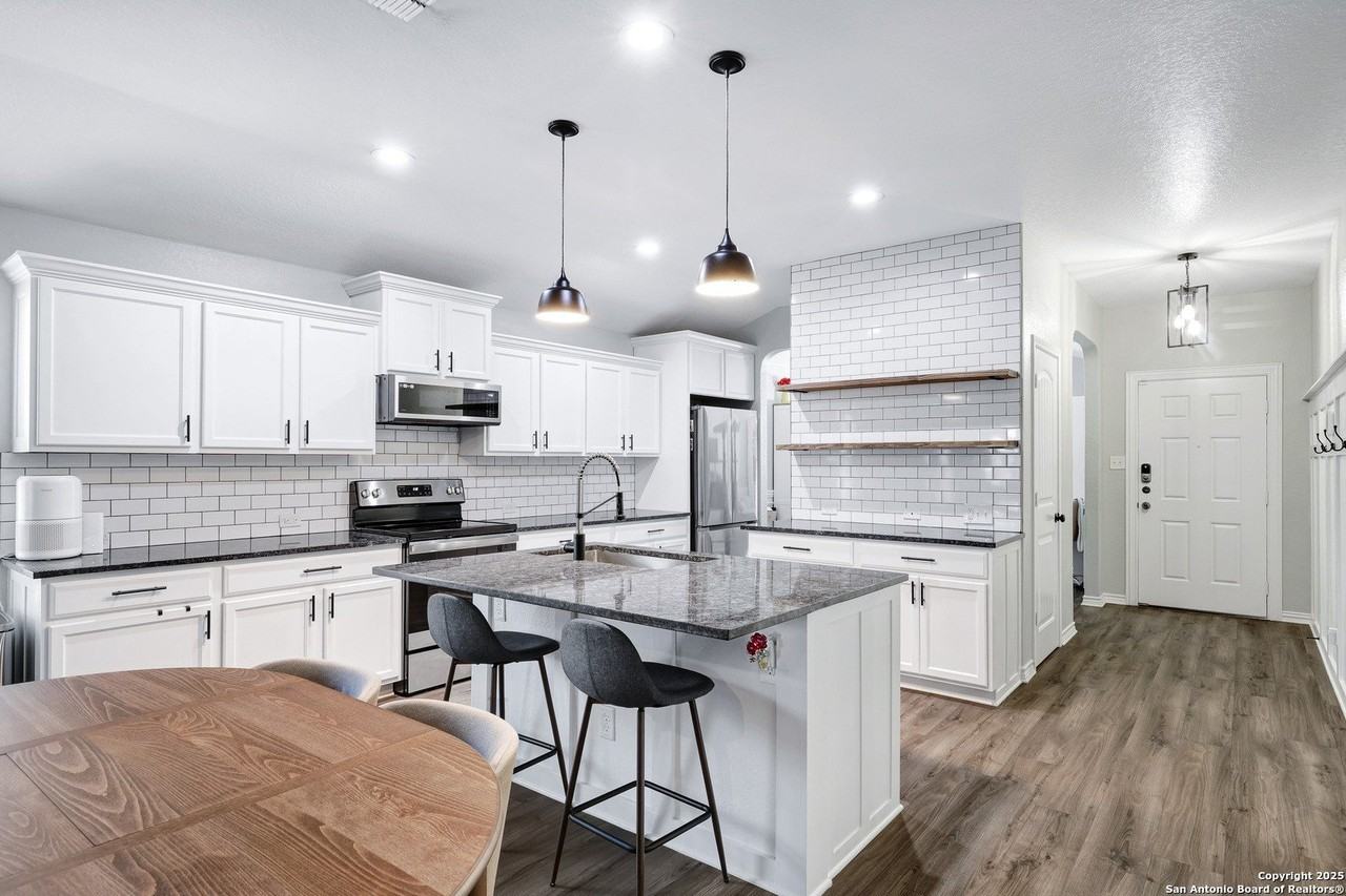 11711 Caraway Hl - Photo 7 of 30